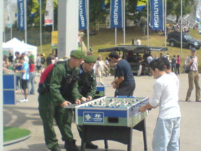 PostIt Polizei Kicker bei der WM Image